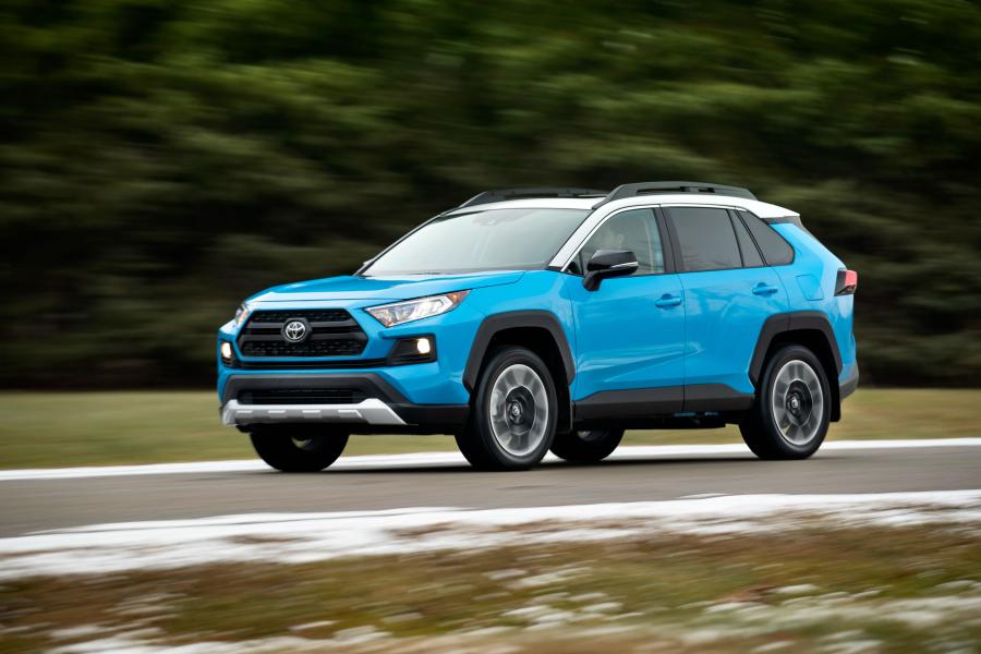  Toyota RAV4 Trail 2018 года  (CA) (фото 10 из 13)